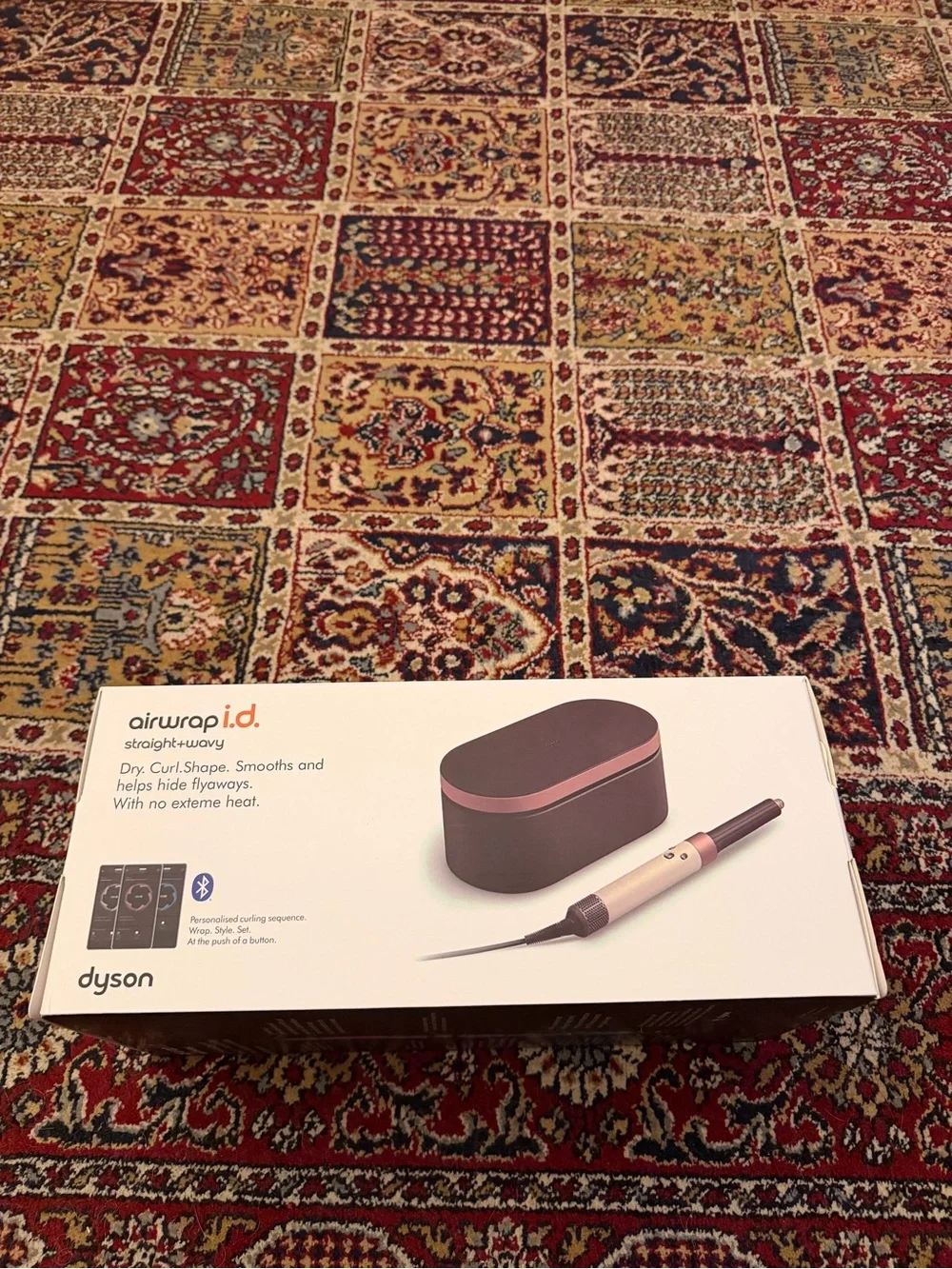 Dyson Airwrap i.d.™ multi-styler and dryer Straight+Wavy